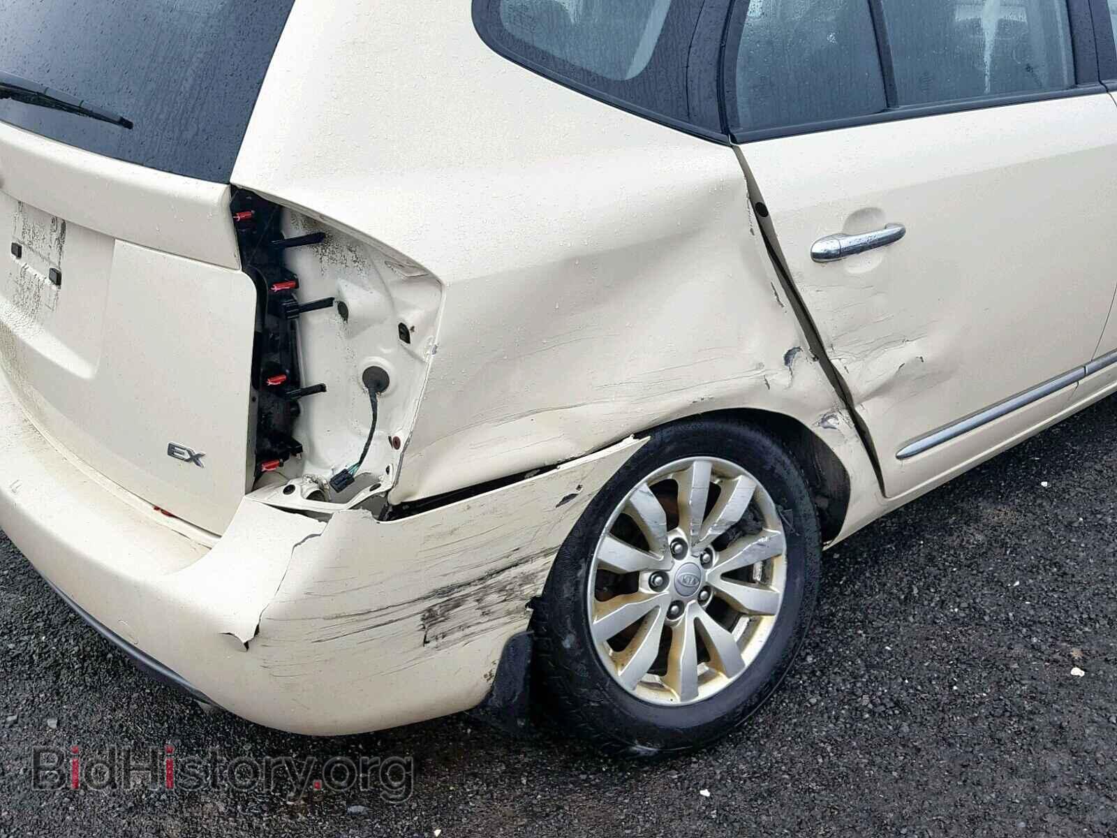 2012 KIA RONDO - VIN: KNAHH8A88C7406132 - Фото 9