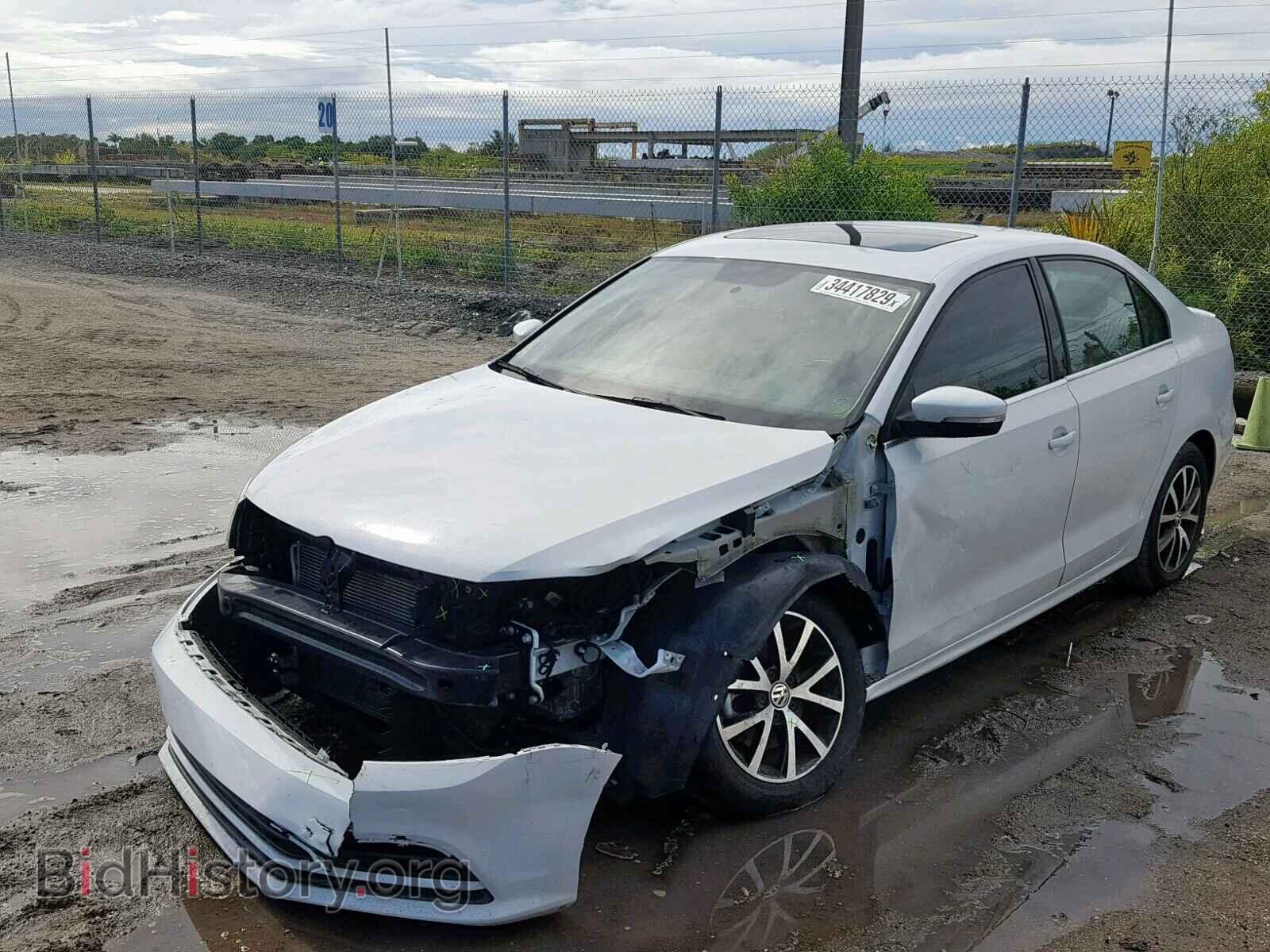 2017 VOLKSWAGEN JETTA - VIN: 3VWDB7AJ8HM277027 - Фото 2
