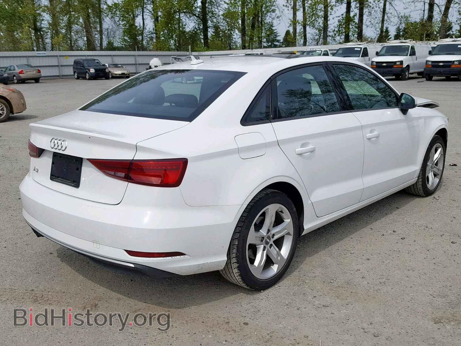 2017 AUDI A3 - VIN: WAUAUGFF6H1038929 - Фото 4
