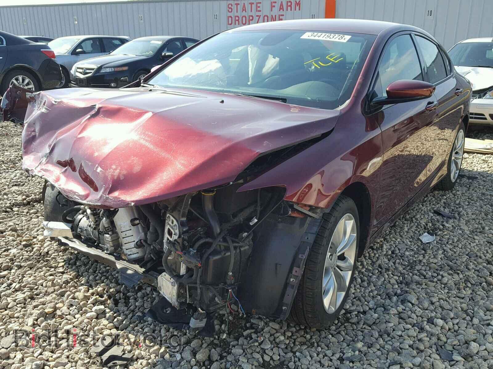 2015 CHRYSLER 200 - VIN: 1C3CCCBB4FN704786 - Photo 2