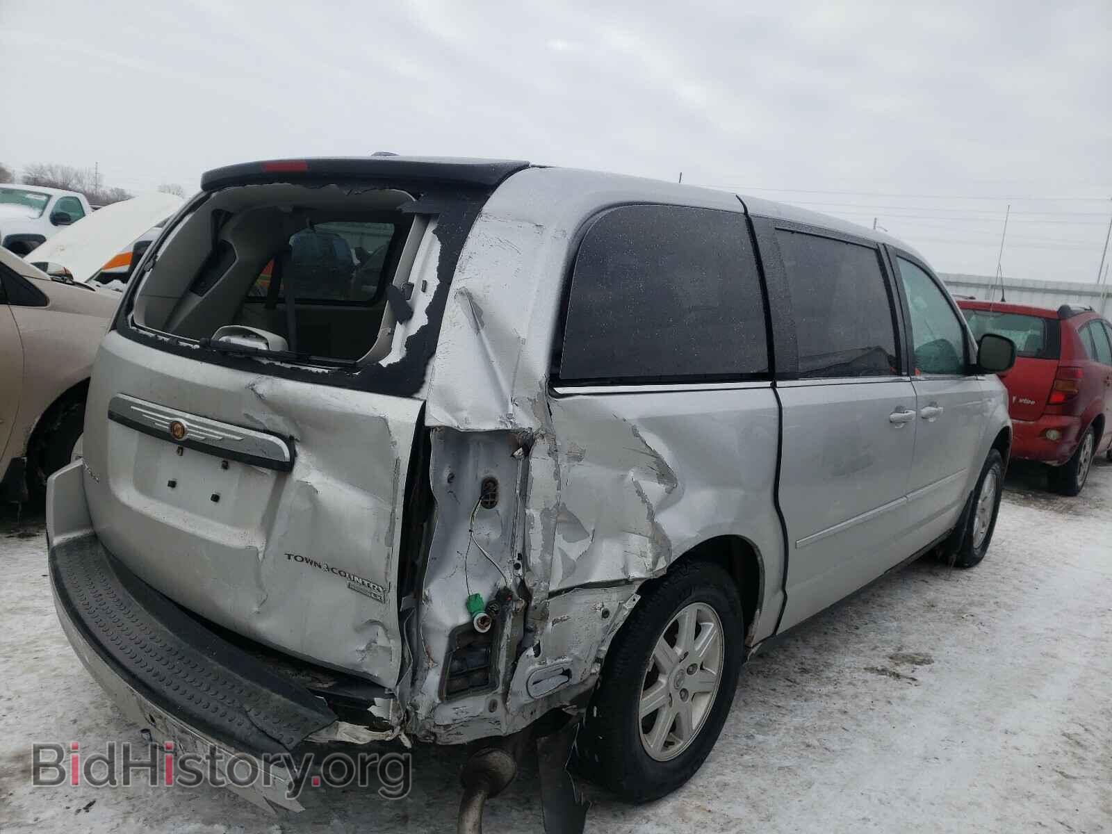 2010 CHRYSLER MINIVAN - VIN: 2A4RR2D16AR329993 - Photo 4