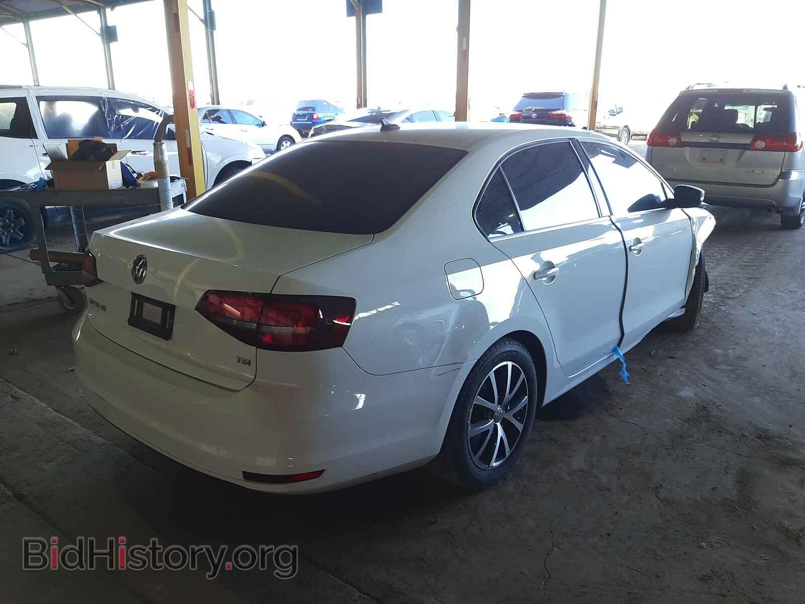 2017 VOLKSWAGEN JETTA - VIN: 3VWDB7AJ2HM309468 - Фото 4