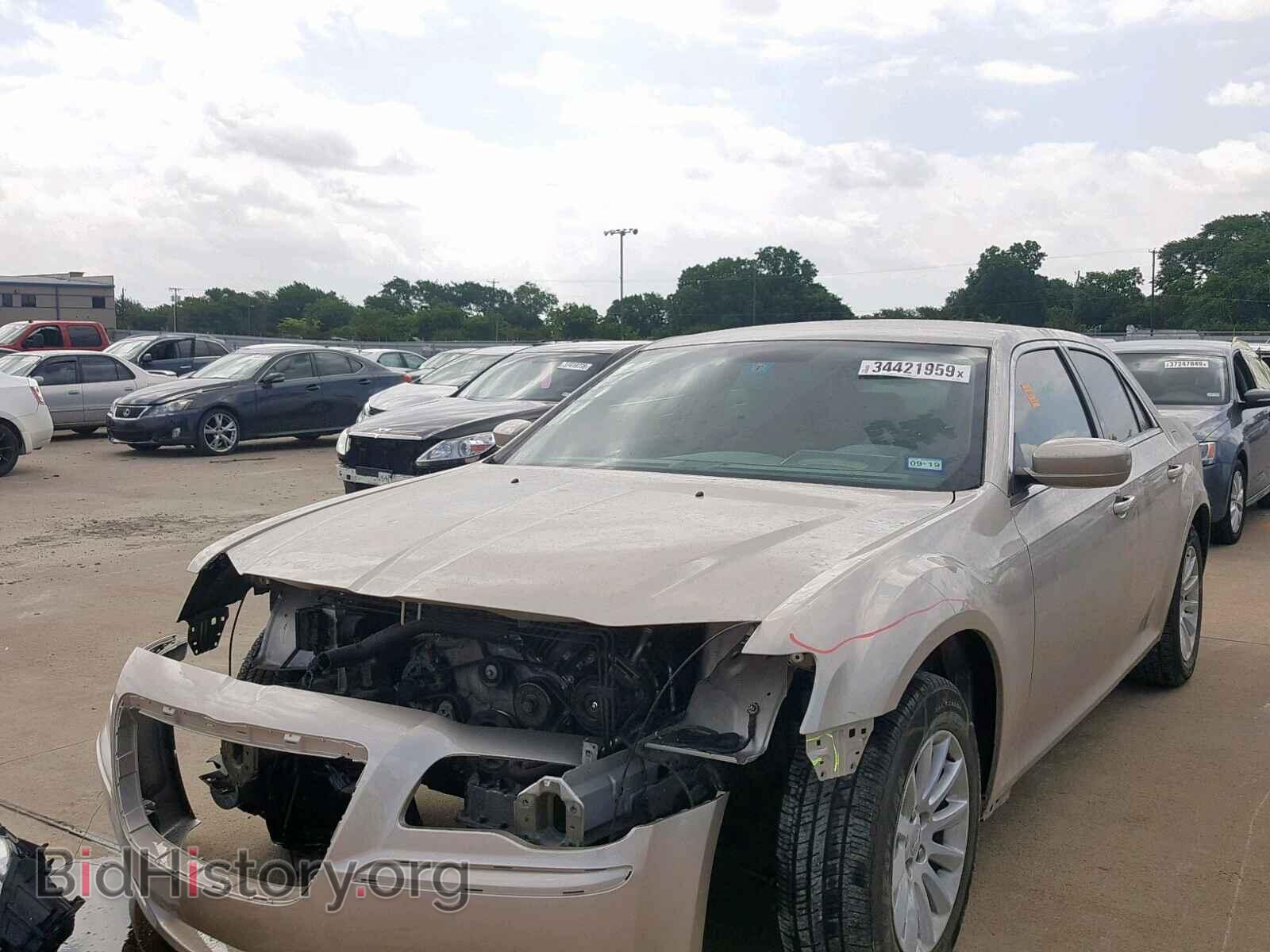 2012 CHRYSLER 300 - VIN: 2C3CCAAG4CH312459 - Фото 2