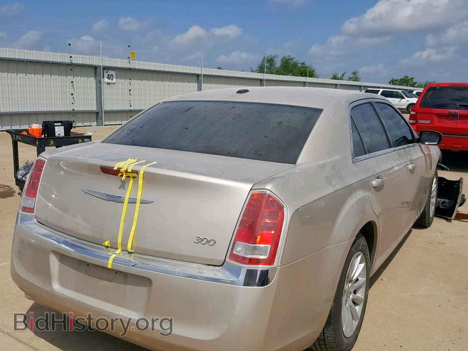 2012 CHRYSLER 300 - VIN: 2C3CCAAG4CH312459 - Фото 4