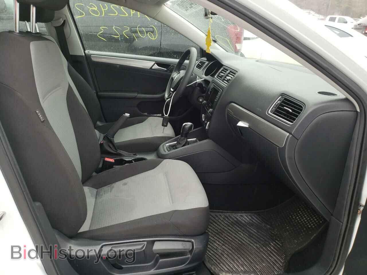 2017 VOLKSWAGEN JETTA - VIN: 3VW2B7AJ8HM267802 - Фото 5