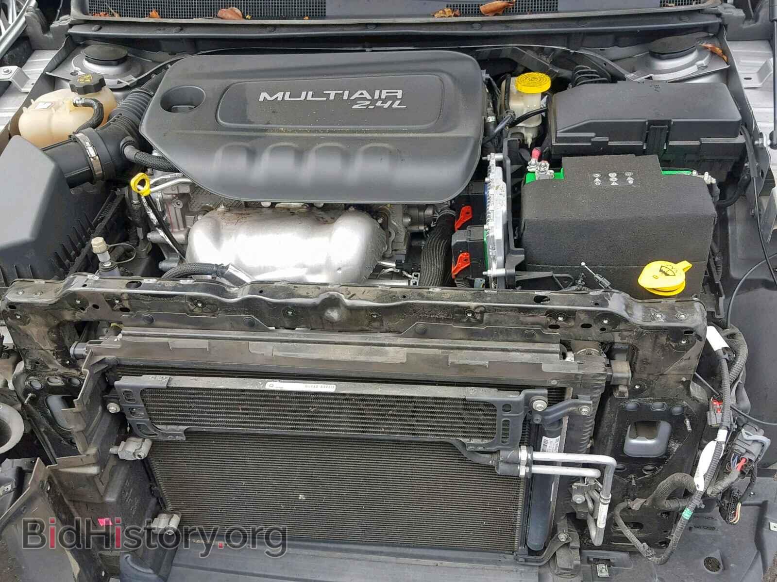 2016 CHRYSLER 200 - VIN: 1C3CCCAB2GN154782 - Фото 7