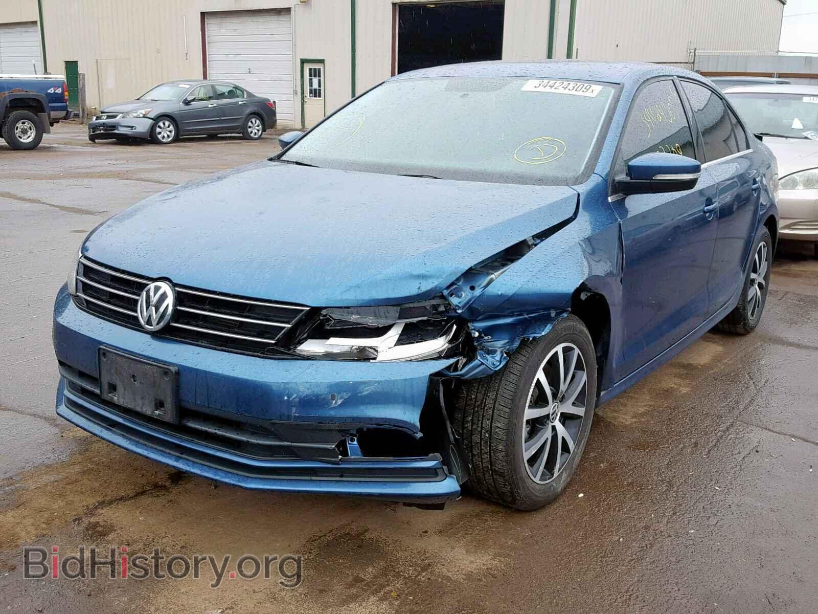 2017 VOLKSWAGEN JETTA - VIN: 3VWDB7AJXHM387495 - Фото 2