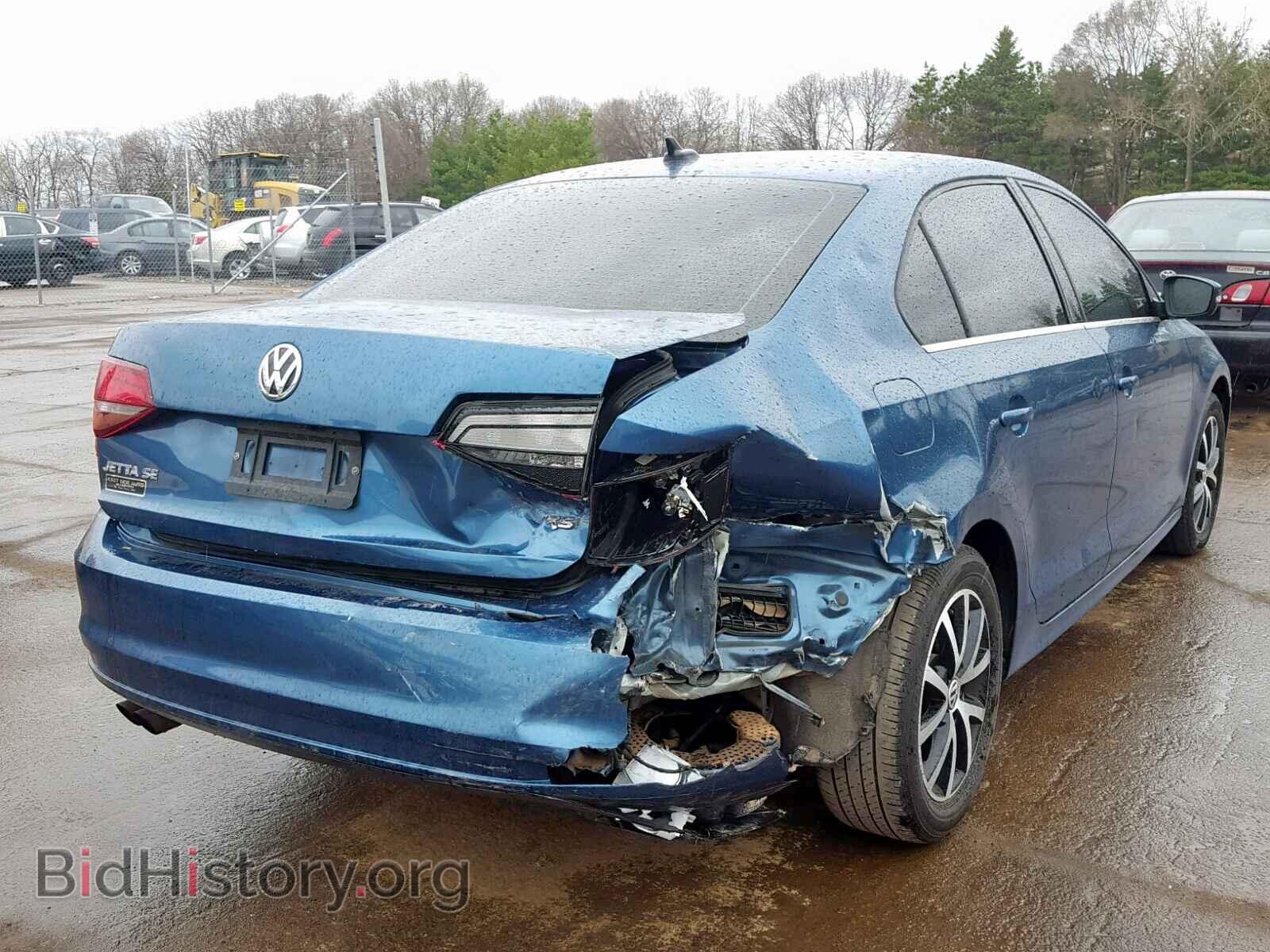 2017 VOLKSWAGEN JETTA - VIN: 3VWDB7AJXHM387495 - Фото 4