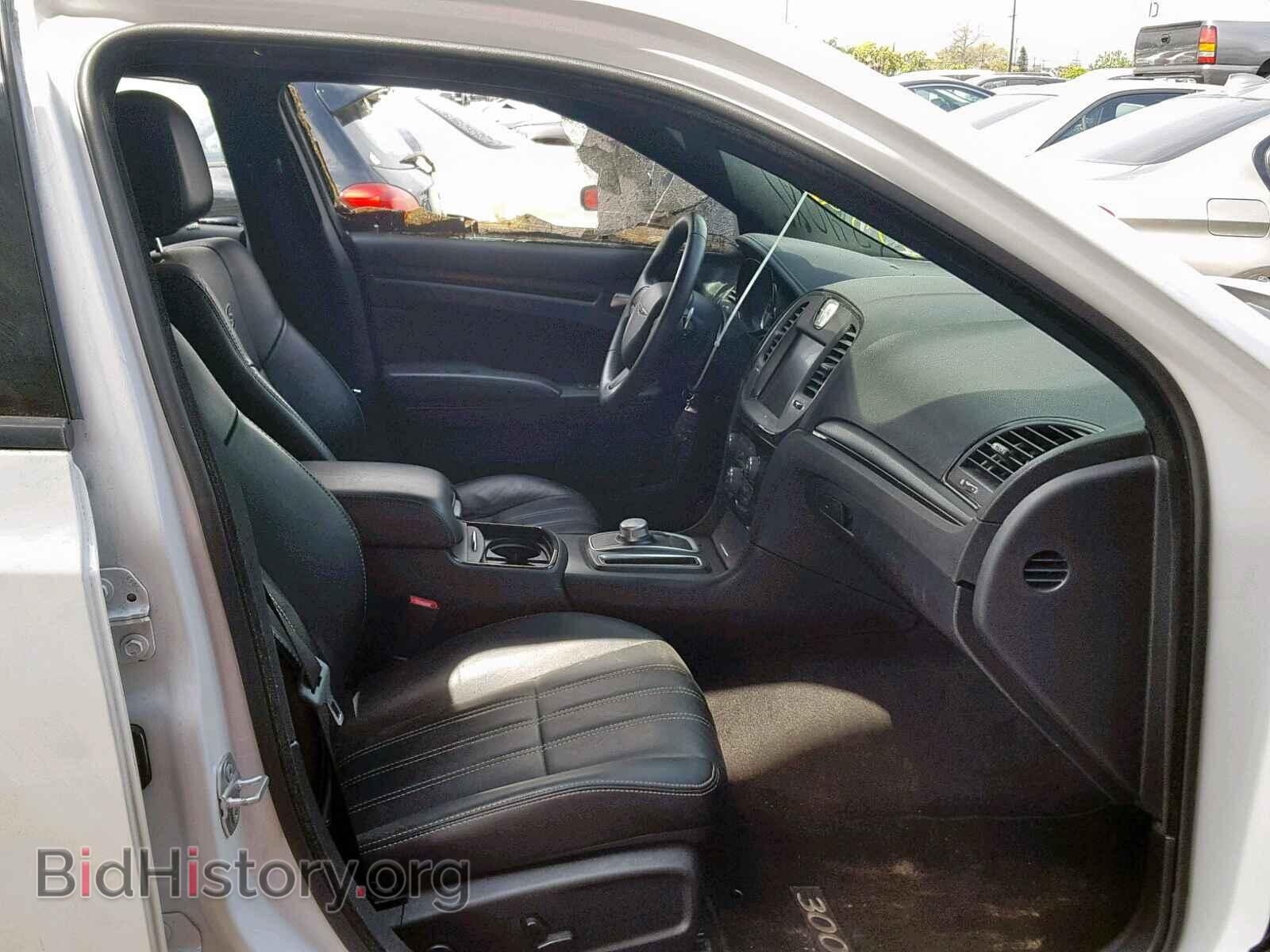 2016 CHRYSLER 300 - VIN: 2C3CCABG8GH135127 - Photo 5