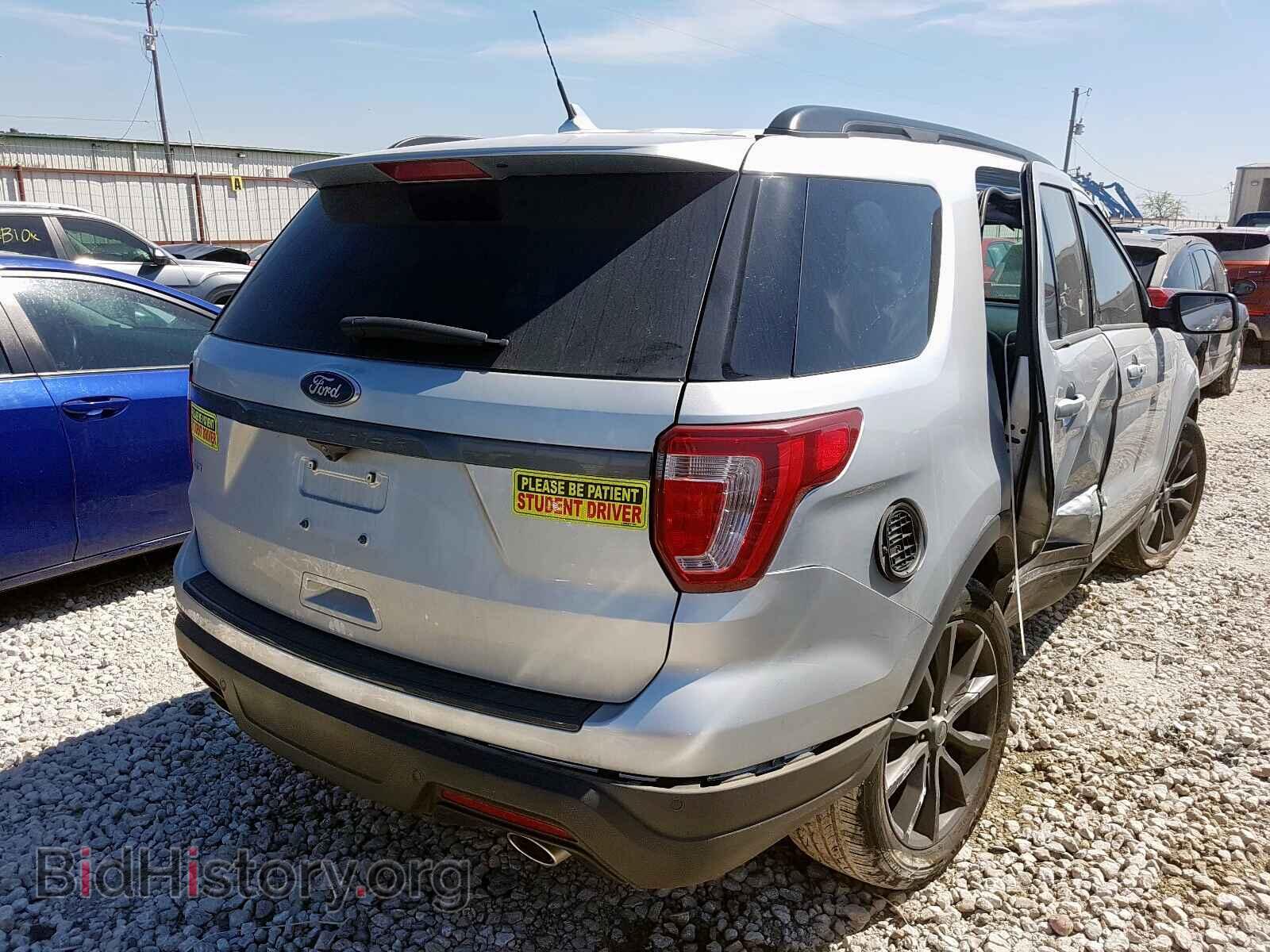 2019 FORD EXPLORER - VIN: 1FM5K7D85KGB37935 - Фото 4
