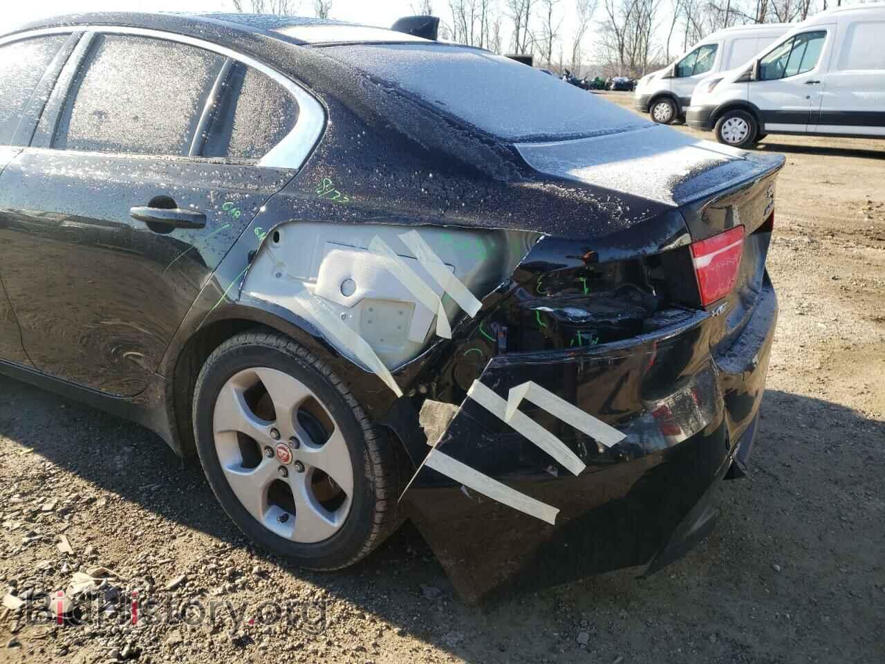 2017 JAGUAR XE - VIN: SAJAS4BN2HA978585 - Фото 9