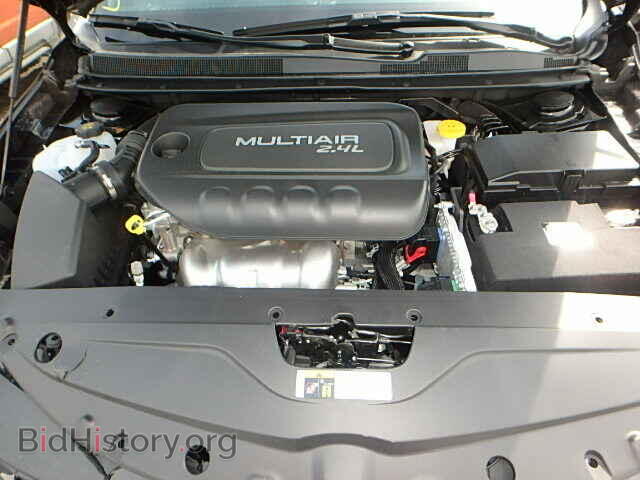 2016 CHRYSLER 200 - VIN: 1C3CCCBB6GN113800 - Фото 7