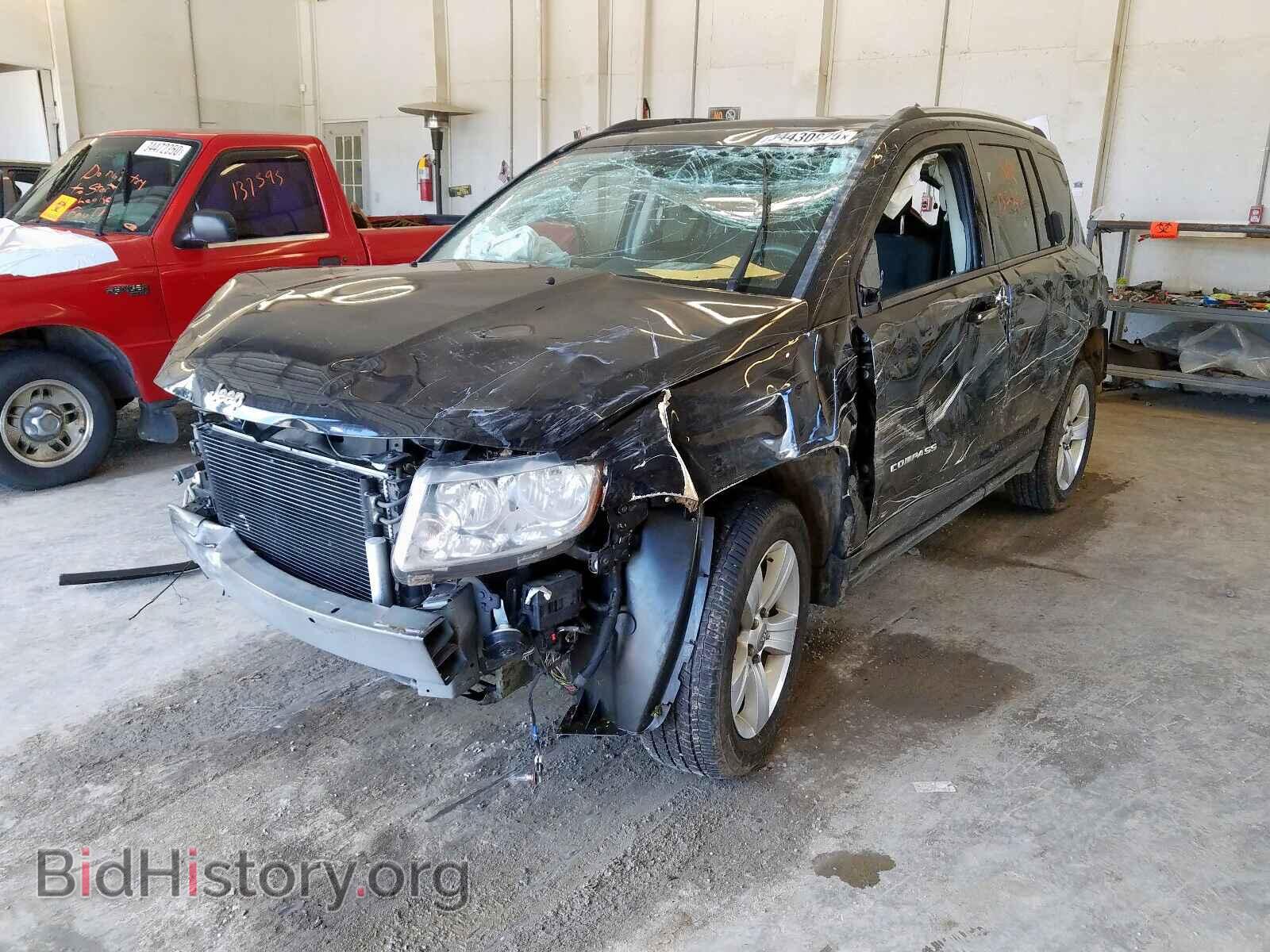2013 JEEP COMPASS - VIN: 1C4NJDBB7DD207590 - Photo 2