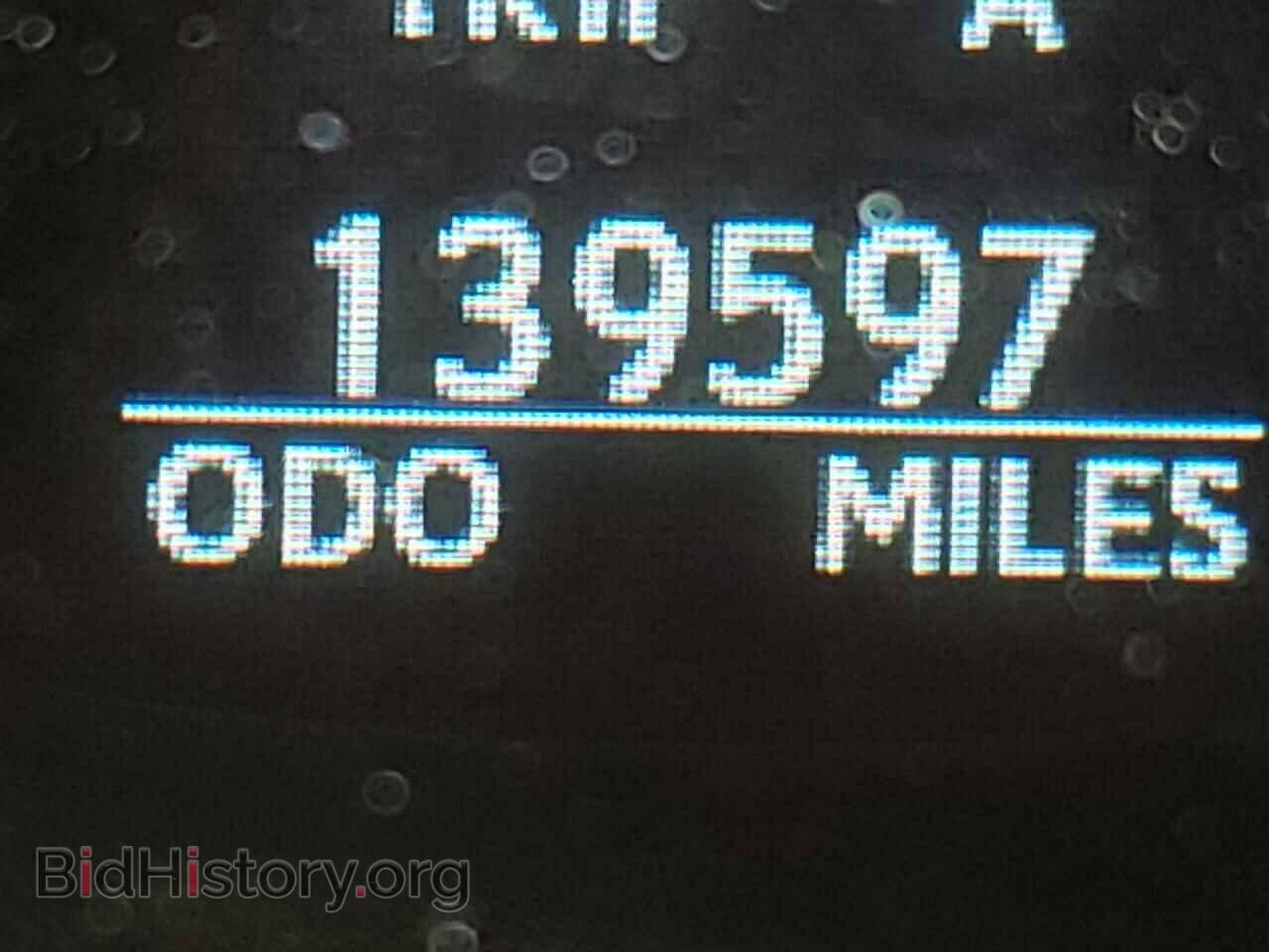 2008 LEXUS LS460 - VIN: JTHGL46F385029952 - Photo 8