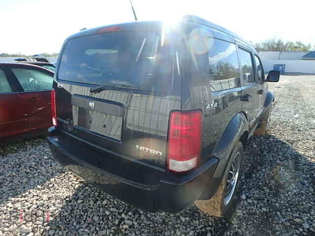2011 DODGE NITRO - VIN: 1D4PU2GK9BW539354 - Photo 4