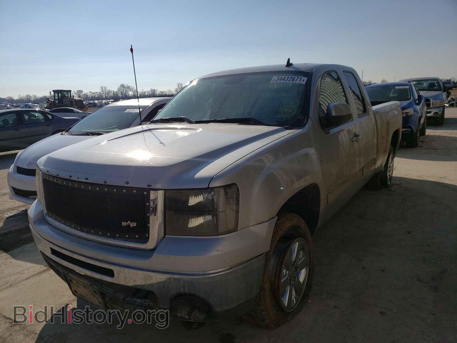 2011 GMC SIERRA - VIN: 1GTR2WE38BZ254075 - Фото 2