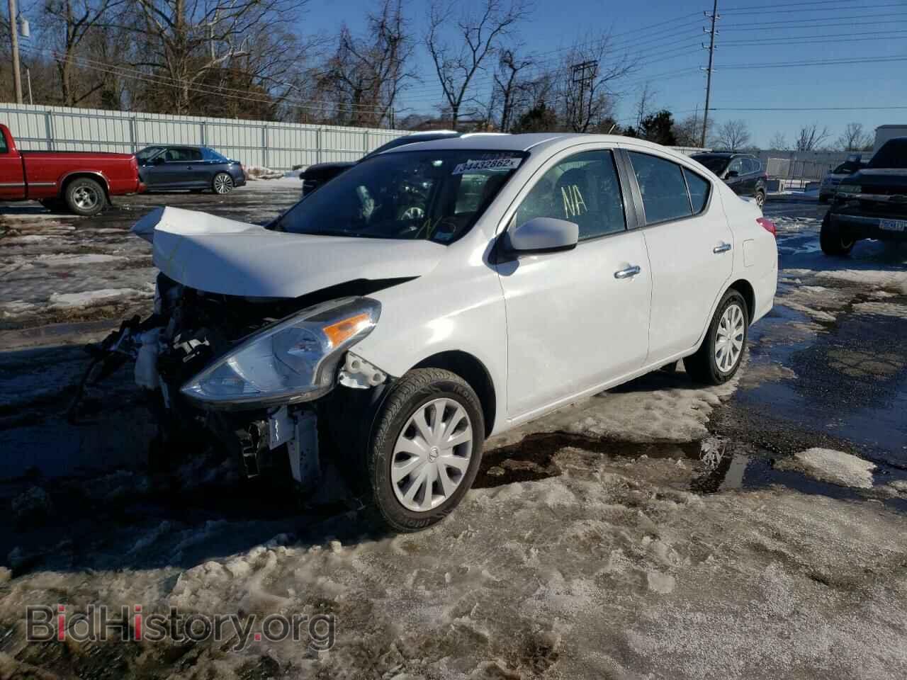 2017 NISSAN VERSA - VIN: 3N1CN7AP6HK445742 - Фото 2