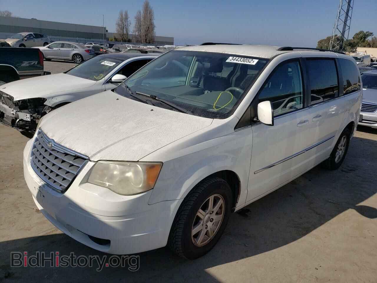 2010 CHRYSLER MINIVAN - VIN: 2A4RR5D17AR500638 - Фото 2