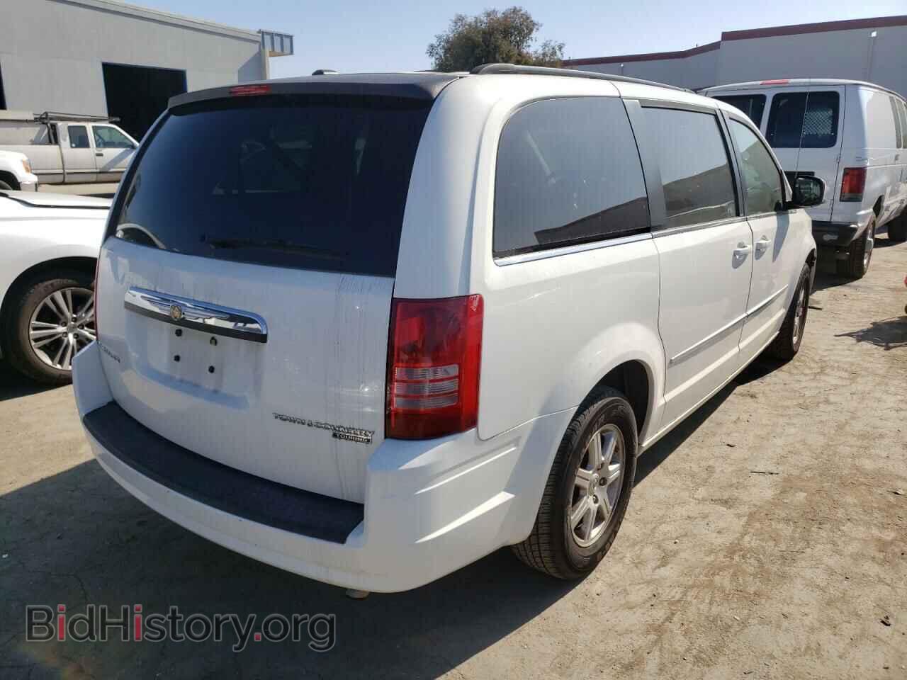 2010 CHRYSLER MINIVAN - VIN: 2A4RR5D17AR500638 - Фото 4