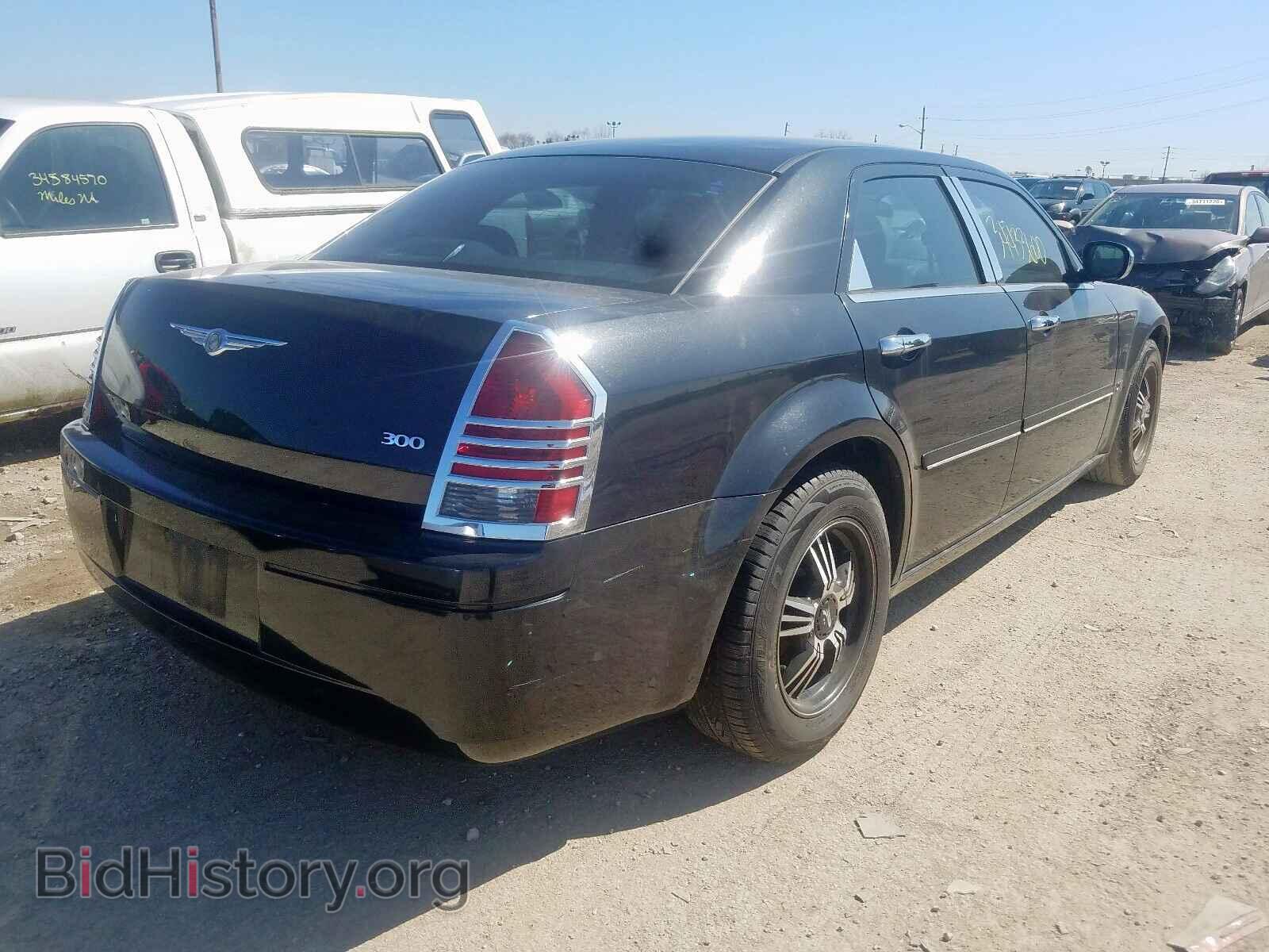 2006 CHRYSLER 300 - VIN: 2C3KA43R16H446237 - Фото 4