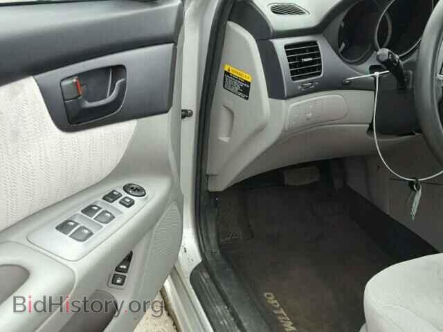 2009 KIA OPTIMA - VIN: KNAGE228795293004 - Фото 9
