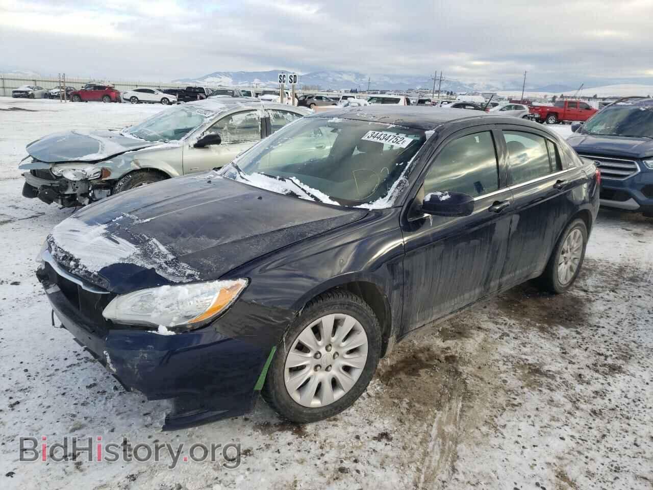 2013 CHRYSLER 200 - VIN: 1C3CCBAG3DN726735 - Фото 2