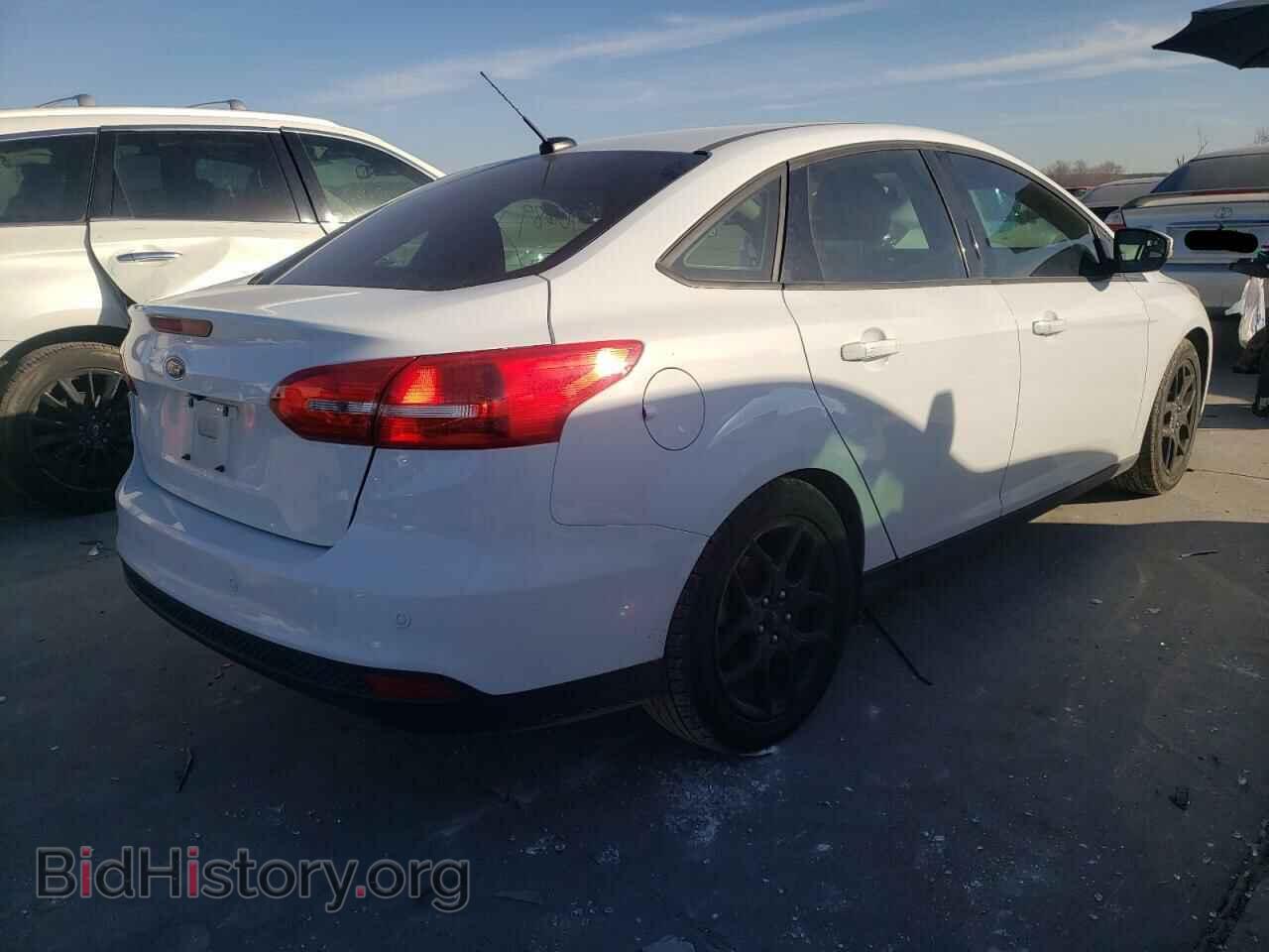2016 FORD FOCUS - VIN: 1FADP3F22GL359792 - Фото 4