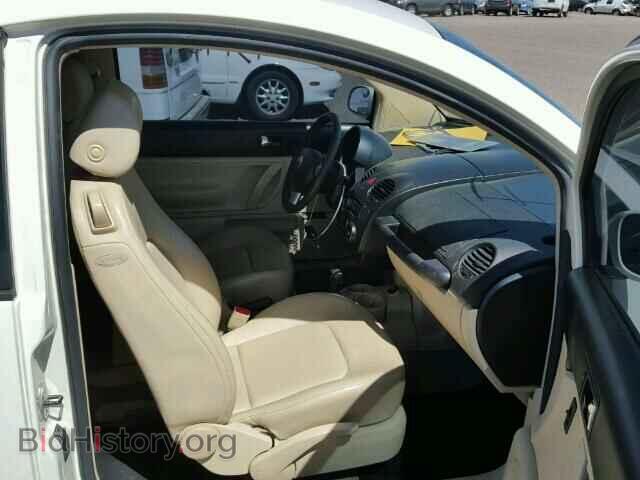 2004 VOLKSWAGEN BEETLE - VIN: 3VWCD31C14M414304 - Фото 5