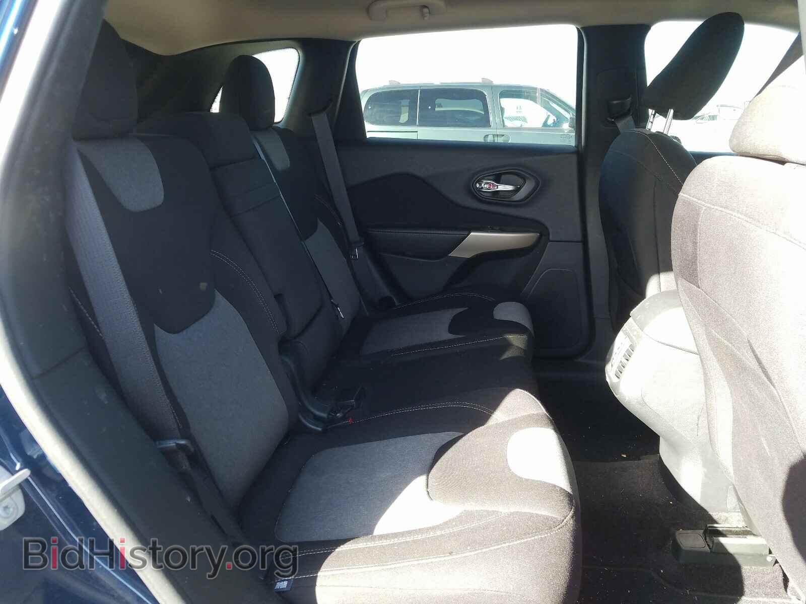 2018 JEEP CHEROKEE - VIN: 1C4PJLCB3JD538938 - Фото 6