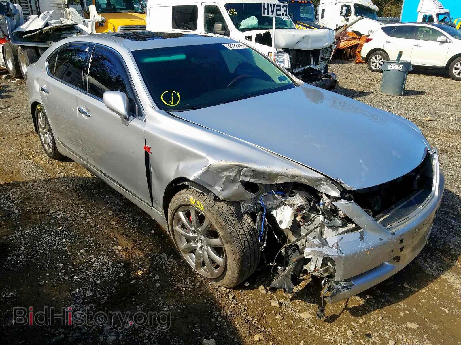 Фотография JTHGL46F575003920 - LEXUS LS460 2007