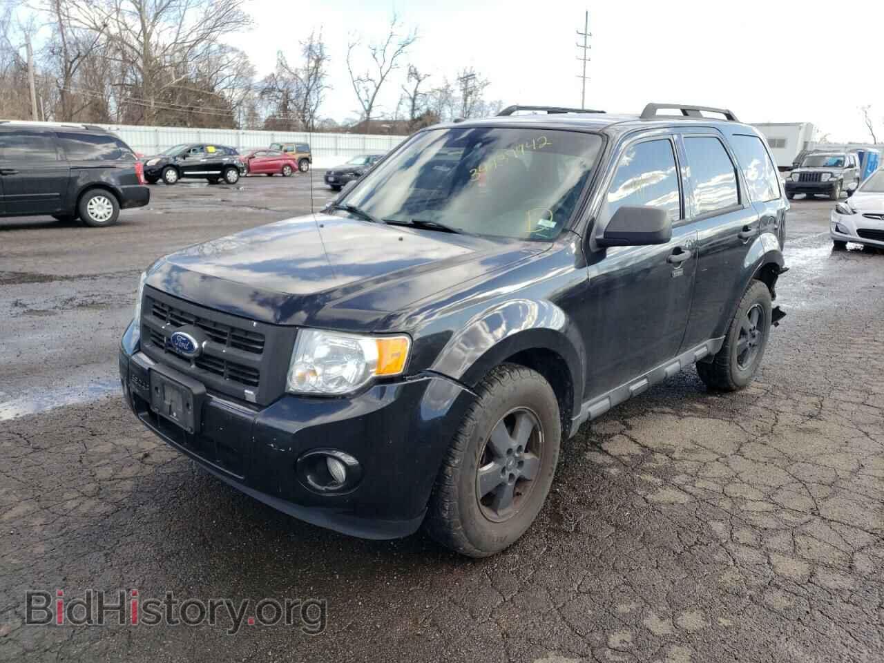 2011 FORD ESCAPE - VIN: 1FMCU0D75BKA92671 - Фото 2