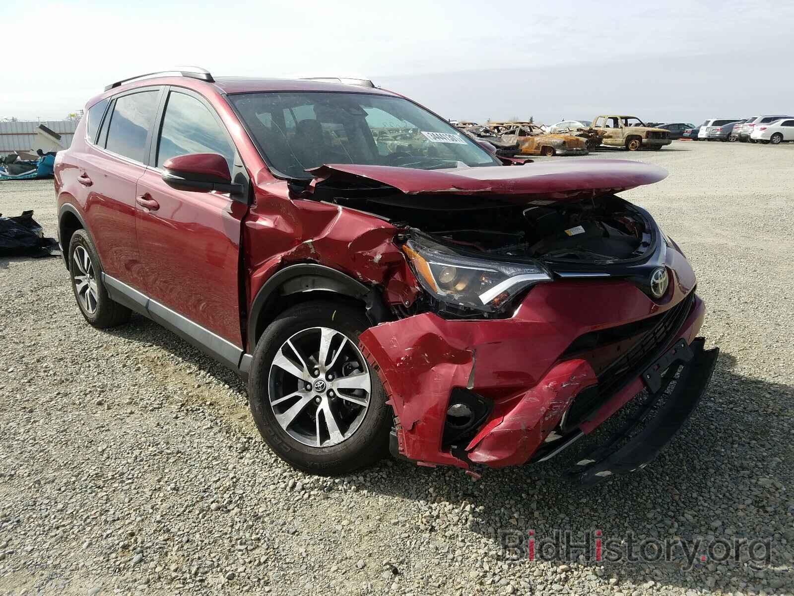 Photo 2T3WFREV0JW483066 - TOYOTA RAV4 2018