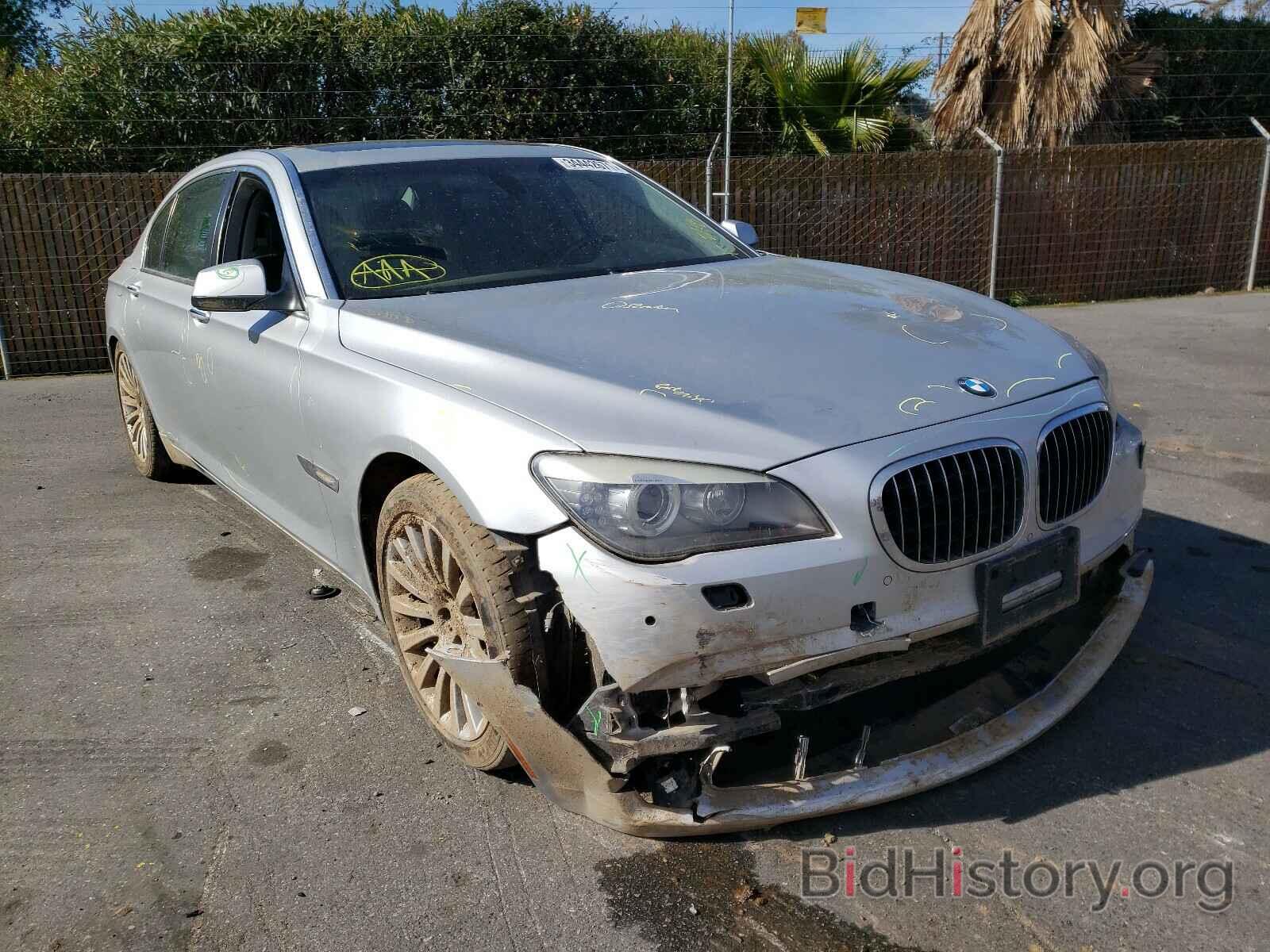 Photo WBAKB83539CY58399 - BMW 7 SERIES 2009