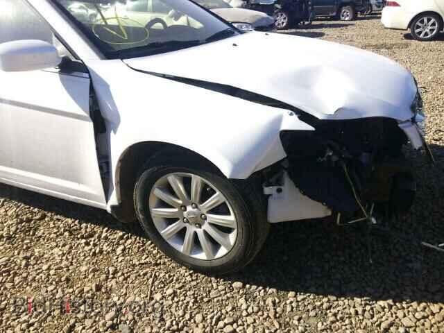 2012 CHRYSLER 200 - VIN: 1C3BCBEB0CN191579 - Фото 9