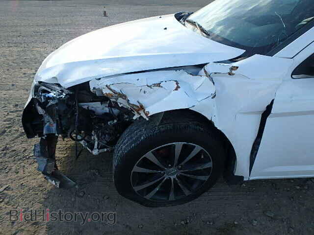 2012 CHRYSLER 200 - VIN: 1C3CCBBG0CN305973 - Фото 10