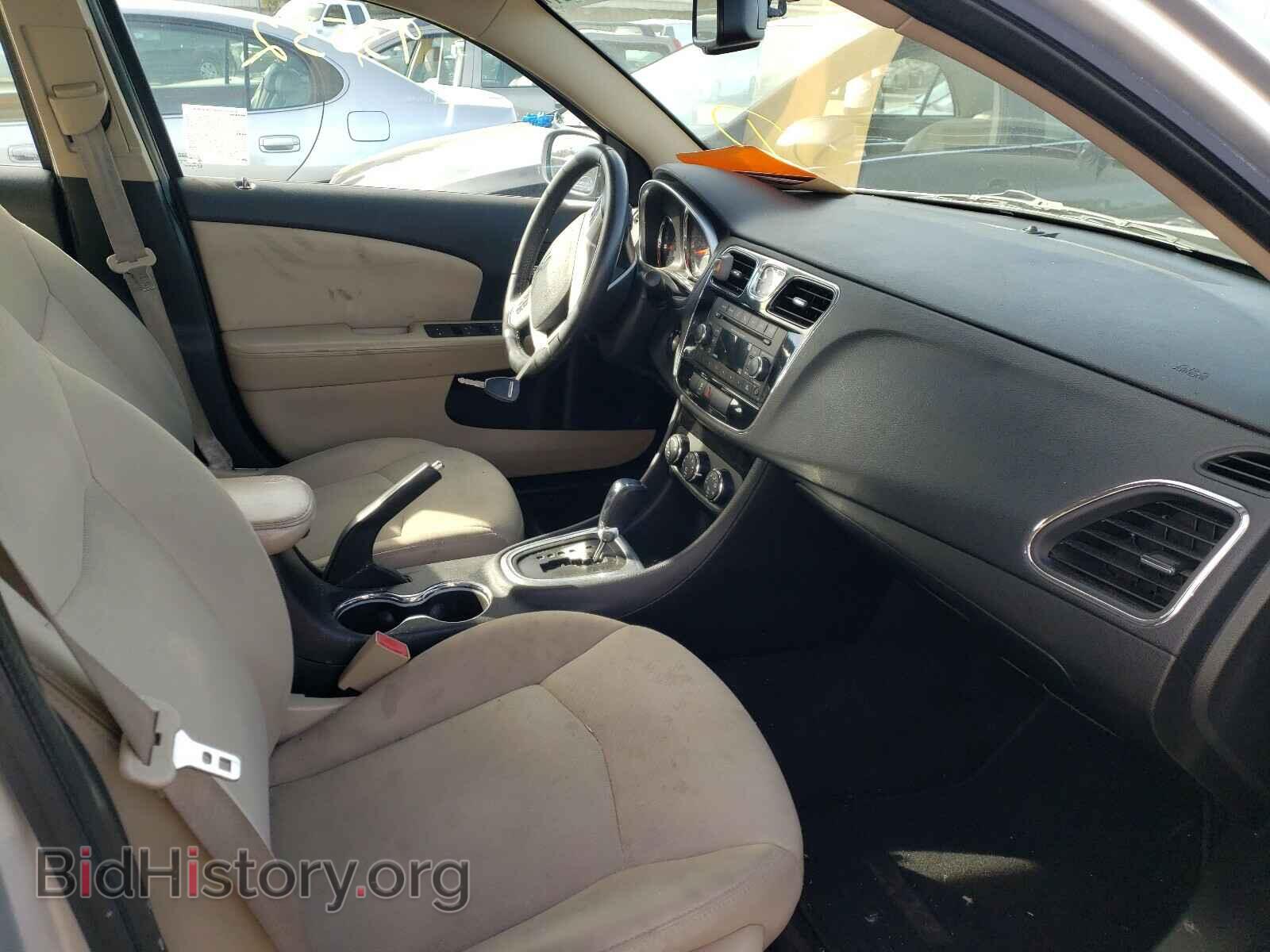2012 CHRYSLER 200 - VIN: 1C3CCBBB1CN221598 - Фото 5