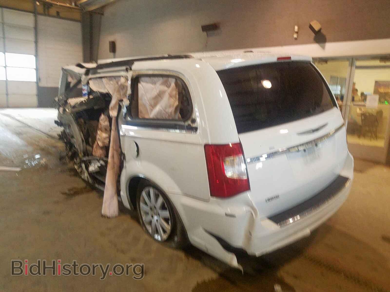 2014 CHRYSLER TOWN & COU - VIN: 2C4RC1BG1ER165972 - Фото 3