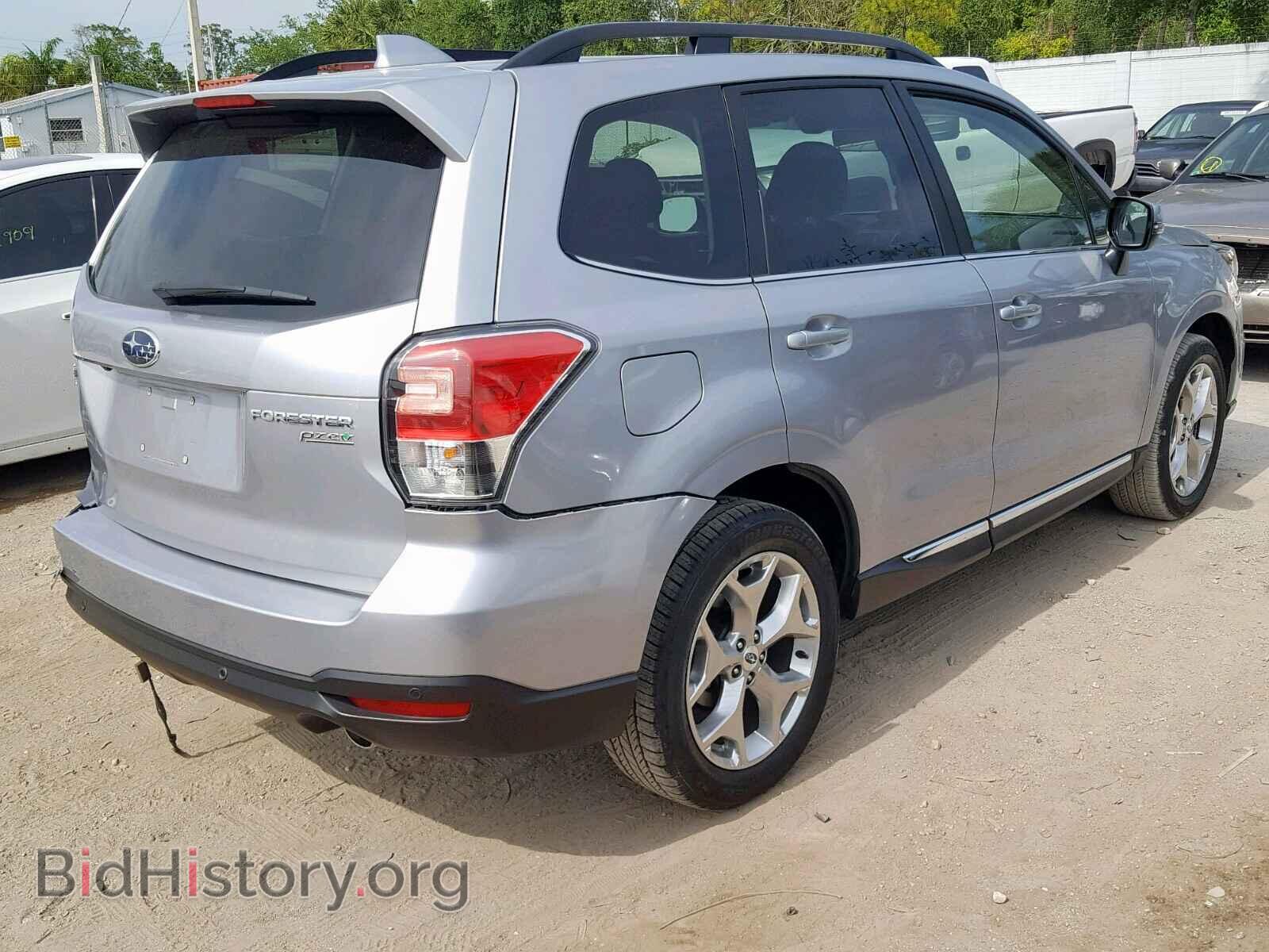 2017 SUBARU FORESTER - VIN: JF2SJAWC5HH800157 - Фото 4