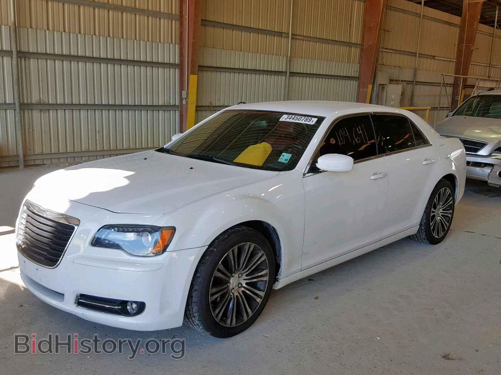 2013 CHRYSLER 300 - VIN: 2C3CCABG7DH527172 - Фото 2