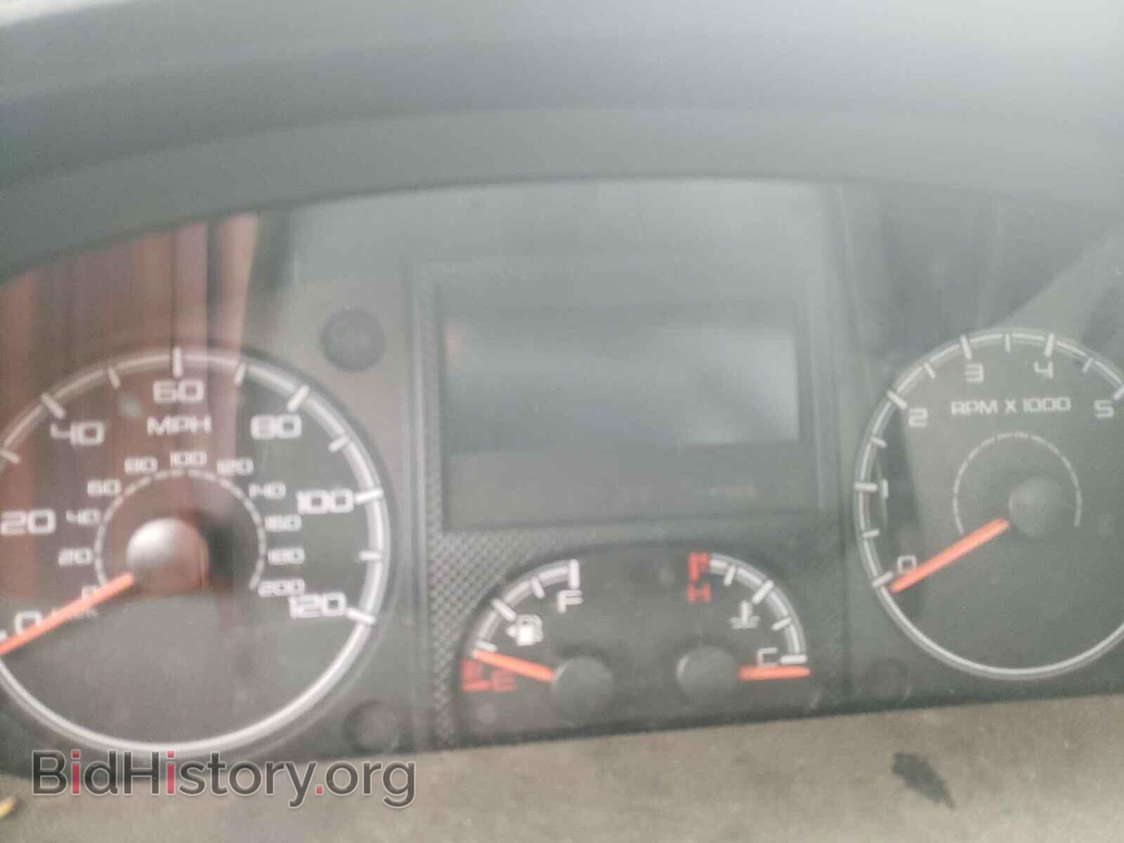 2015 RAM 1500 - VIN: 3C6TRVNG0FE500835 - Фото 8