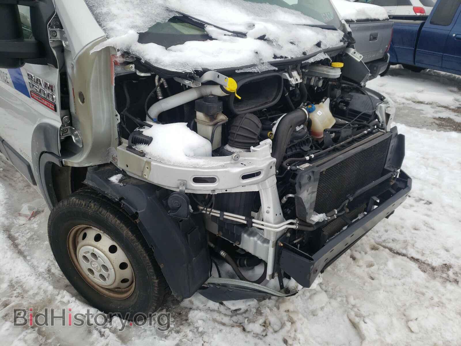 2015 RAM 1500 - VIN: 3C6TRVNG0FE500835 - Фото 9