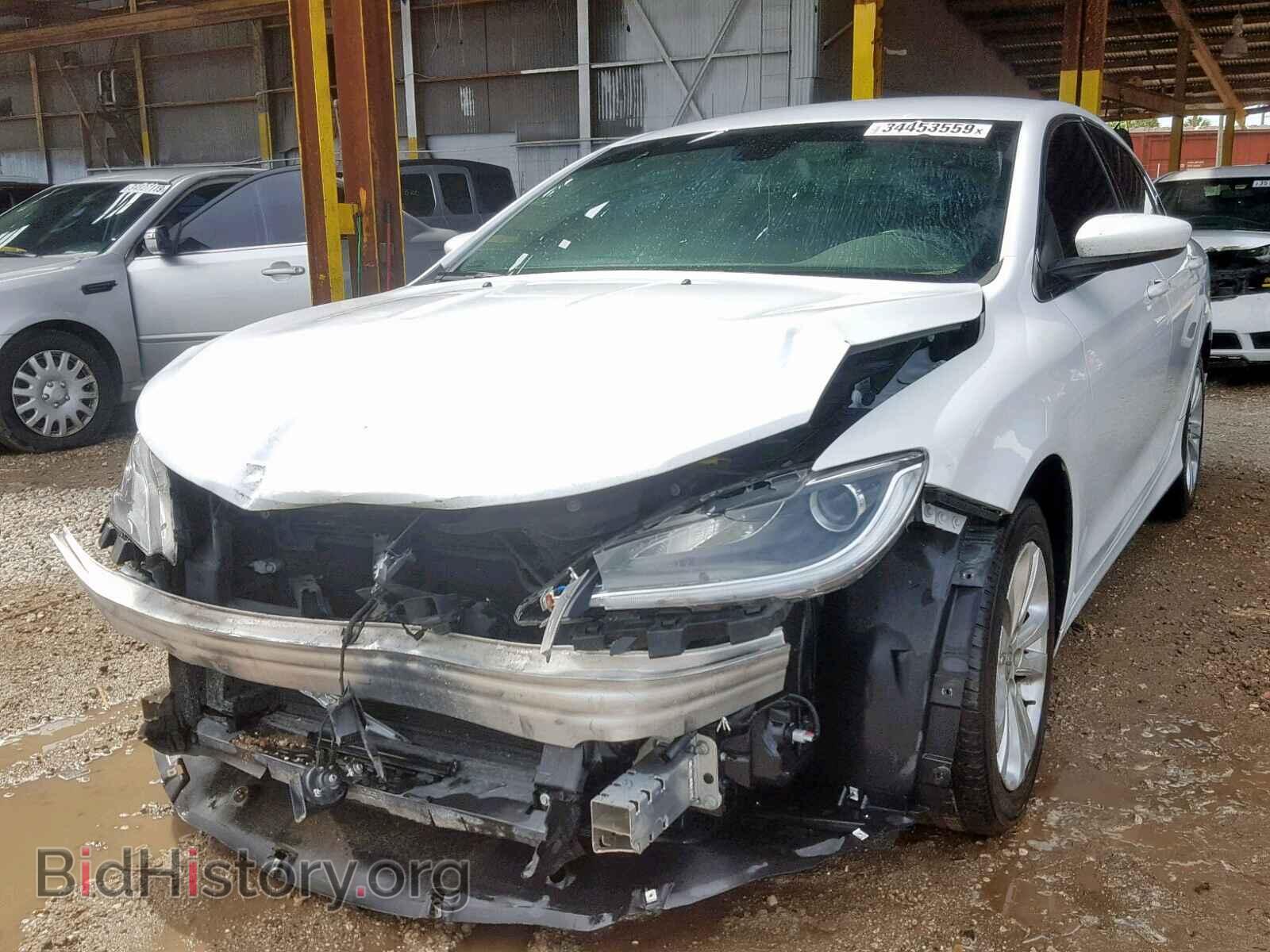 2016 CHRYSLER 200 - VIN: 1C3CCCAB7GN105982 - Фото 2