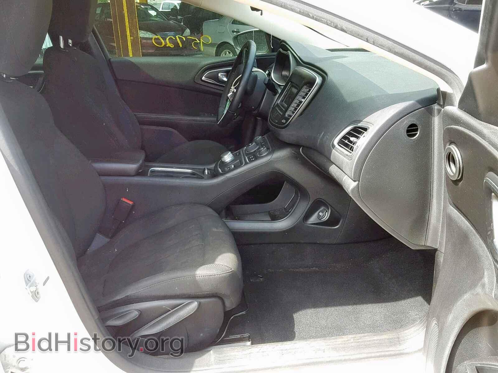 2016 CHRYSLER 200 - VIN: 1C3CCCAB7GN105982 - Фото 5