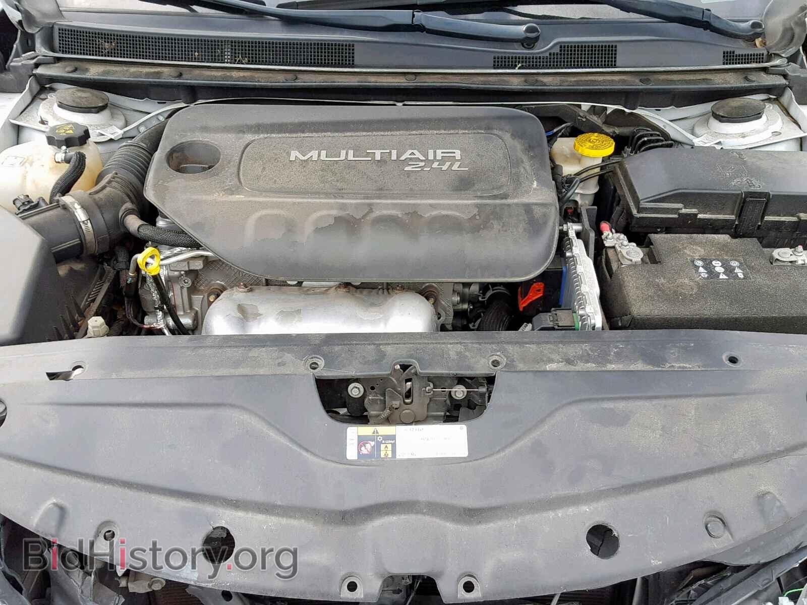 2016 CHRYSLER 200 - VIN: 1C3CCCAB7GN105982 - Фото 7