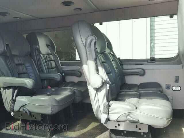 2010 FORD ECONOLINE - VIN: 1FTSS3EL7ADA95030 - Photo 6