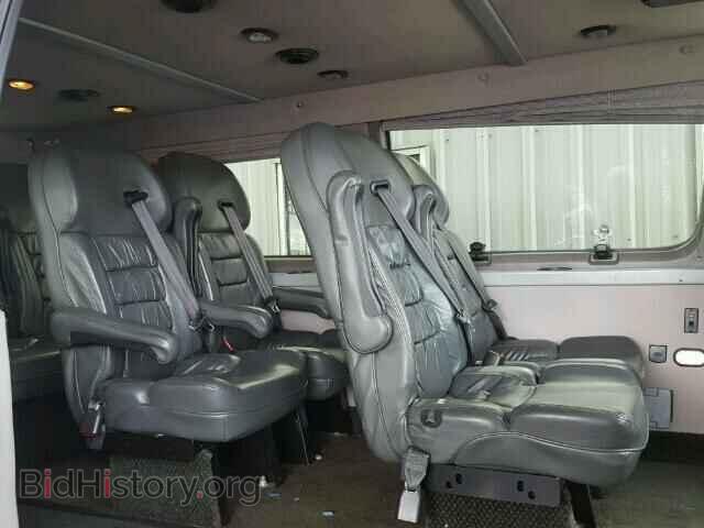 2011 FORD ECONOLINE - VIN: 1FTSS3EL4BDA71298 - Фото 6