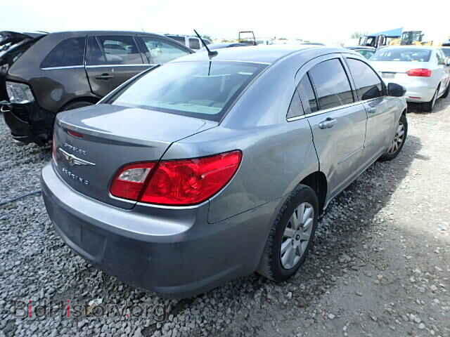 2009 CHRYSLER SEBRING - VIN: 1C3LC46B09N540537 - Фото 4