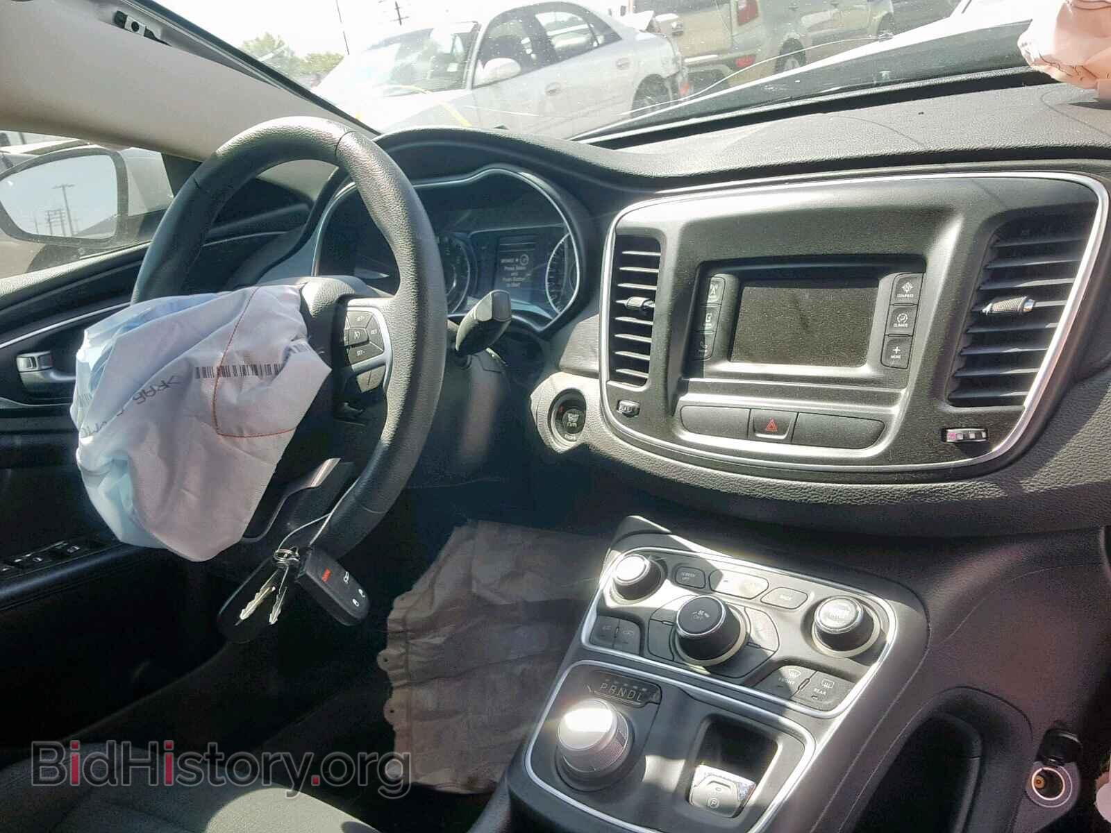 2016 CHRYSLER 200 - VIN: 1C3CCCAB7GN125438 - Photo 9