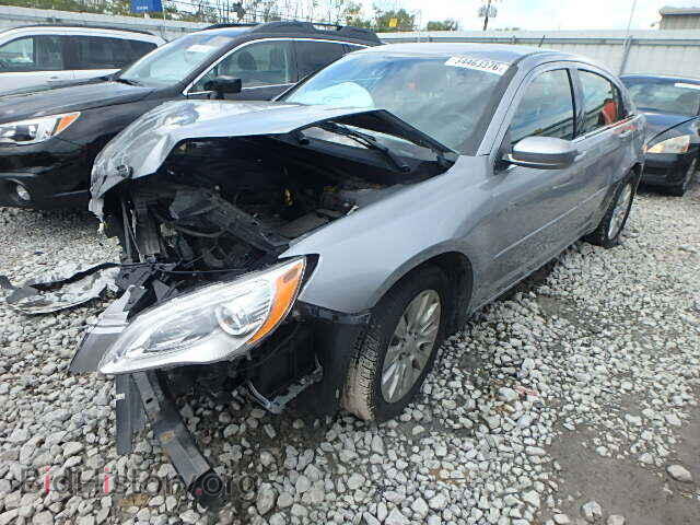 2013 CHRYSLER 200 - VIN: 1C3CCBAB2DN608437 - Photo 2