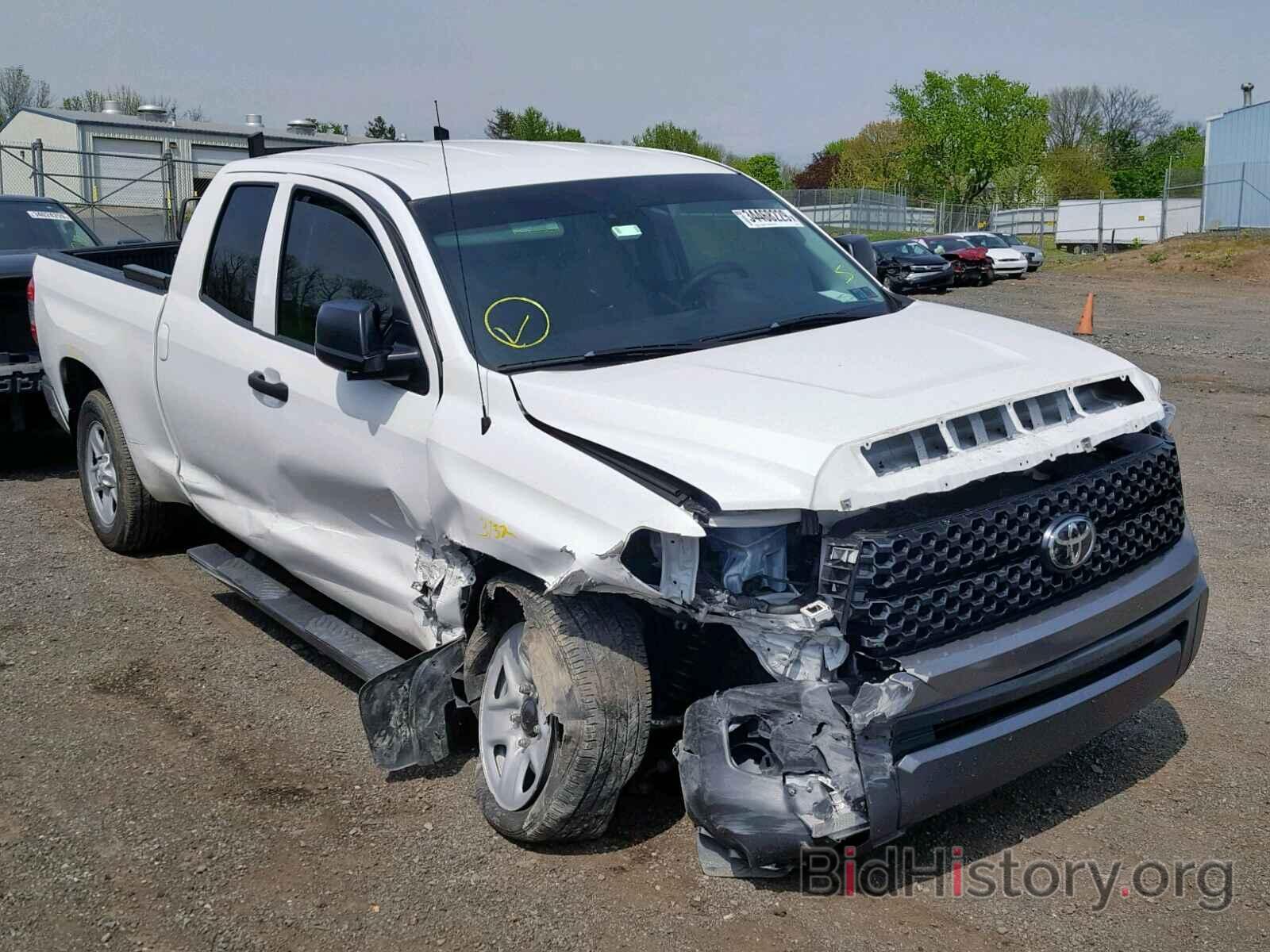 Photo 5TFUM5F17JX074723 - TOYOTA TUNDRA DOU 2018